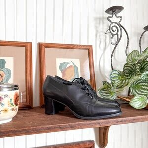 Vintage Valerie Stevens Black Leather Heeled Shoes